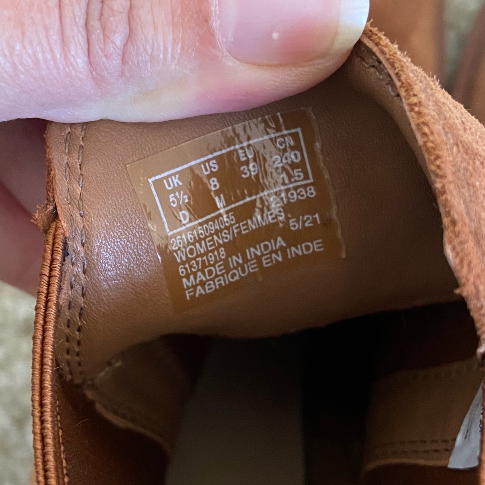 Like New Clarks Wedge Bootie - Clarkford Top - Picture 4 of 5
